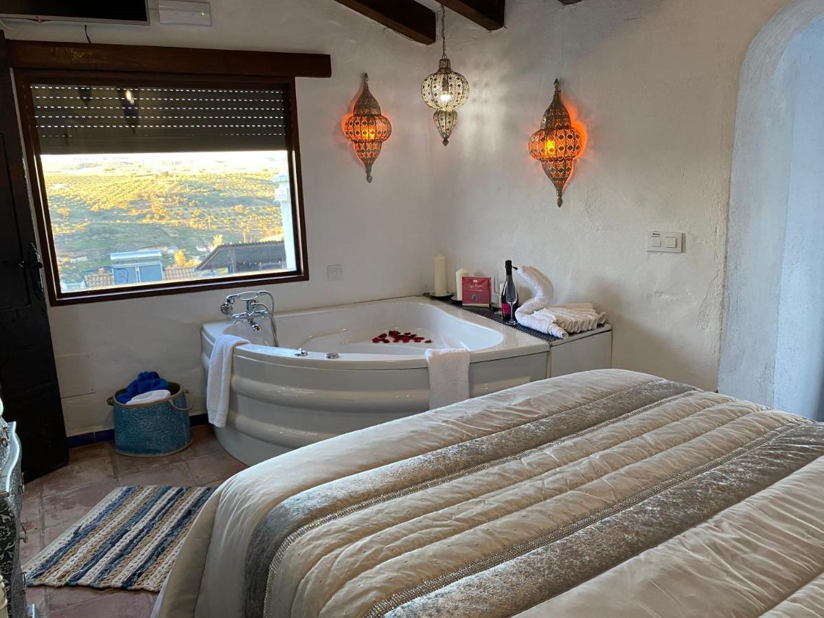El Escondite De Martina, Aticos Romanticos Setenil De Las Bodegas Exterior photo