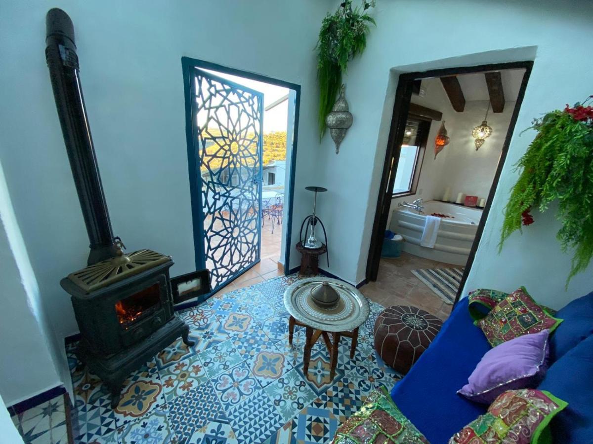 El Escondite De Martina, Aticos Romanticos Setenil De Las Bodegas Exterior photo