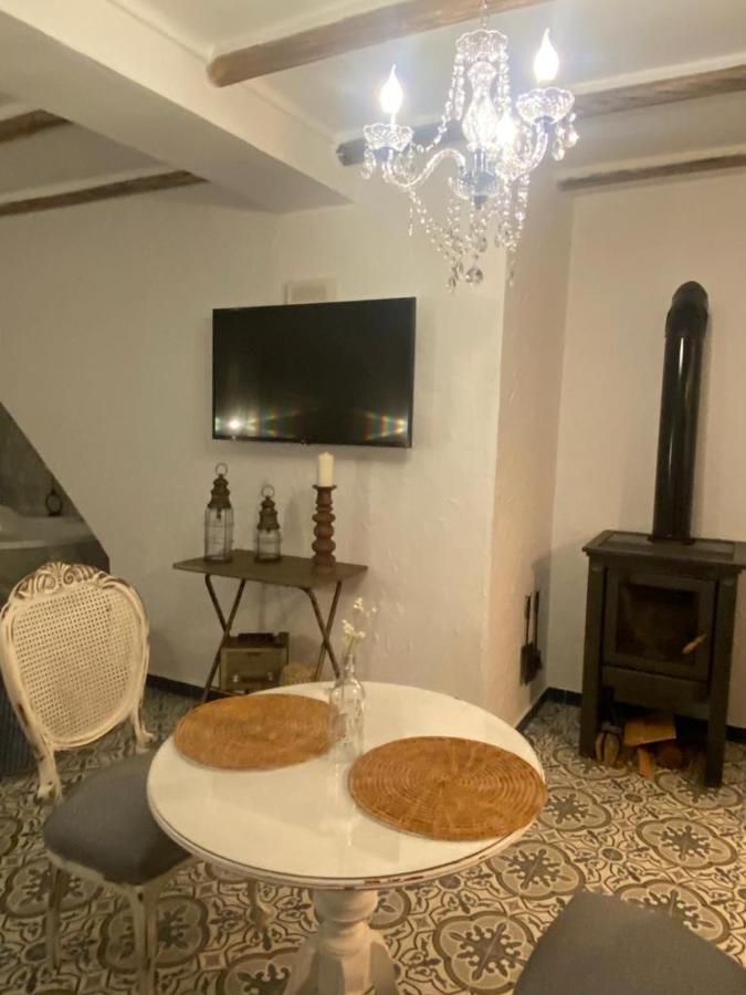 El Escondite De Martina, Aticos Romanticos Setenil De Las Bodegas Exterior photo